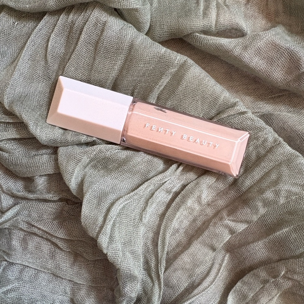 Fenty Beauty Concealer